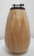 Load image into Gallery viewer, Spalted Beech Box with Wengewood lid
