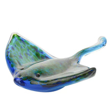 Load image into Gallery viewer, GLASS FIGURINE - STINGRAY
